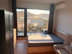 Beachfront Sozopoli Private Studio on Tsarski Beach-Zlatna Ribka-Gold Wheelhouse