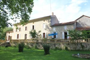 B&B / Chambres d'hotes Chateau Puygrenier : photos des chambres