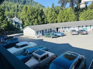 Heritage Inn