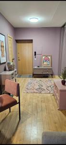 Colourful & Cozy One-Bedroom Apartment