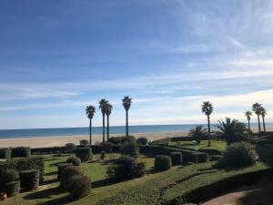 Bleu indigo - T3- Terrasse- Vue mer et montagne - Piscine - Clim- Wifi -Parking