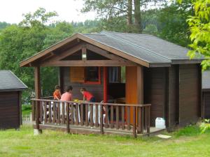 Campings Camping du Lac : photos des chambres