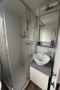 Apartments by the sea Kolan, Pag - 27667