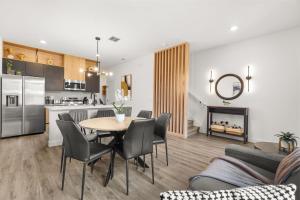 3 Bd 3 Ba The Hub At Westside Reserve 3263 Sw