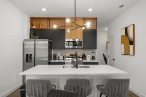 3 Bd 3 Ba The Hub At Westside Reserve 3263 Sw