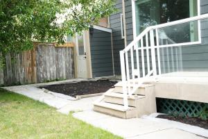 Feels like home- Spacious and cozy 2 bedroom basement suite