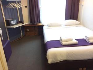 Small Double Room with Private Bathroom room in Hotel Bellington
