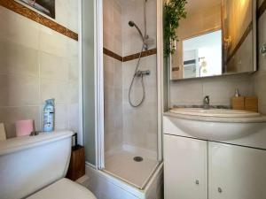 Studio cabine rÃ©novÃ©, proche plage - 4 pers. - FR-1-308-215