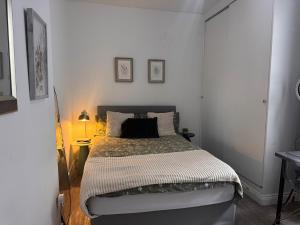 Your own cosy studio in central London!