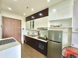 Spectacular Skyline Studio Near Marriott Hotel and Convention Center