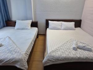 Khách sạn Bạch Trinh 2