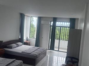 J&Q Hotel
