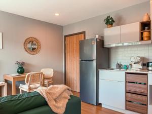 The Title V, by Mango Realty
