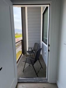 Modern 2-Bed1 Bath Apt - Ideal for Extended Stays