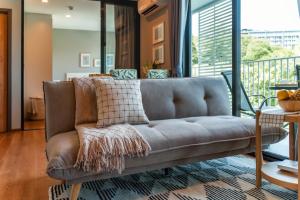 The Title V, by Mango Realty