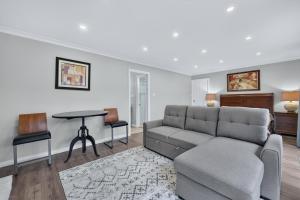 Cozy Richmond Home, 5 Min to Steveston Village
