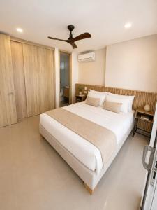 Modern condo Cabrero - Pool, Beach and Walled City