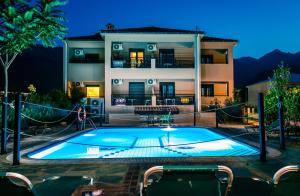 Green Sea Apartments