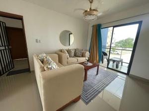 Amplio Apartamento con Piscina a 2 Minutos de la Playa