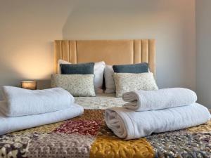 Lumière Charming Two-Bedroom Apartment in the Heart of the City