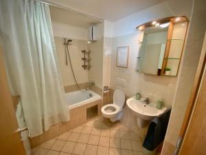 Sunny APT 100 with views close to the centre Vienna Gate