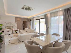 Superior 2BR Villa In Rawai