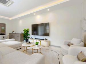 Superior 2BR Villa In Rawai