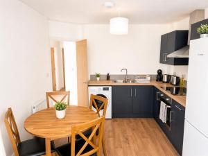Modern 2BR Nottingham Apt near Centre, QMC, Uni