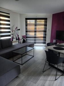 Apartment Triangle