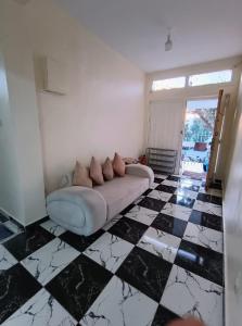 villa indépendante 3 chambre avec jardin privé-rez-de-chaussèe-agadir