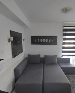 Apartment Triangle