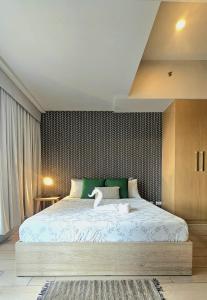 Uptown Parksuites BGC & Free Parking