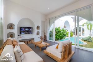 Villa Luminosa 3 by Bukit Vista
