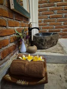 pesisircottage & stay