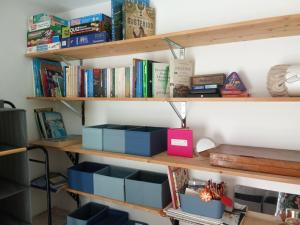 Studio near Airport, Port, Beach & Ancient Temple of Artemis