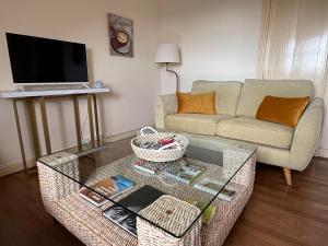 2 Bedroom Apartment - Parking & Stunning Views