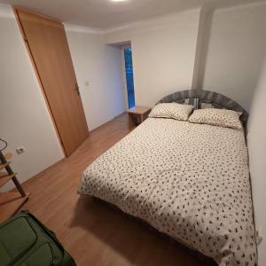 Apartman Maria Lussi 6