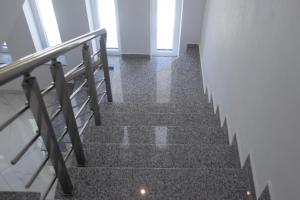 Miri House