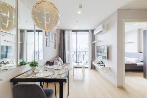 Luxury OnNutE9BTS 40SQMT Netflix & BTS& Pool & Gym 2mins to BTS