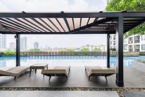 Luxury OnNutE9BTS 40SQMT Netflix & BTS& Pool & Gym 2mins to BTS