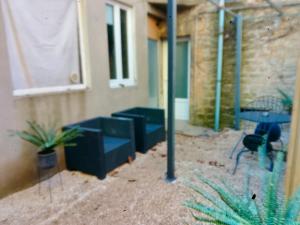 C Coispine 1 Cosy studio RDC vue sur la Meuse