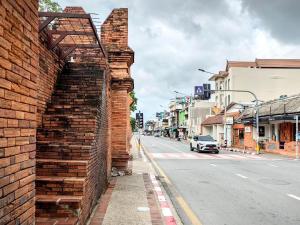Modern Old City Stay Step to Temples Tha Phae Gate