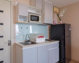 2Bed 2Bath LuxuryOnNutBTSE9 60sqmt GymPoolNetflix 2mins to BTS
