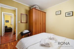 Rona Apartments Ani