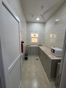 حياة صحلنوت