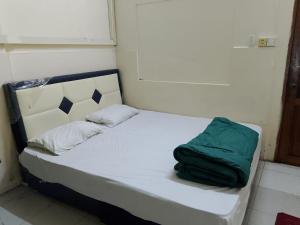 An-Nafi Guest House & Restaurant