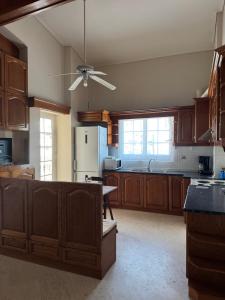 Nerea Apartment Kalamata- Cozy stay near the beach