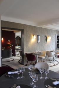 Hotels Logis - Villa des Bordes : photos des chambres