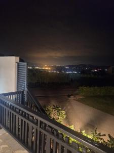 Vista Apartment With Hot Tub & Large Terrace