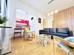 Apartman with parkIng in the Center - 500m from Hlavní nádraží